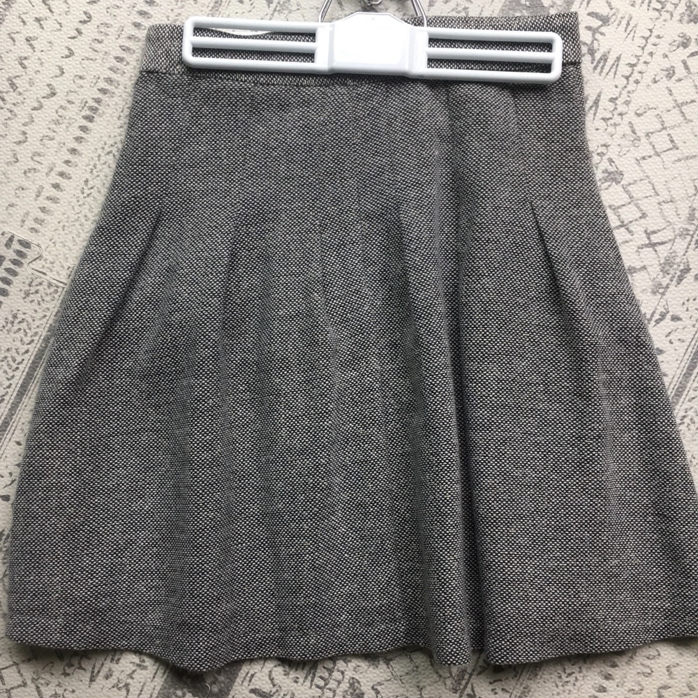 Pleated Modbe Skirt NWOT